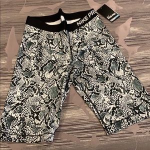 NWT! Nike Pro shorts, XL